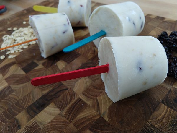 Original receta de paletas de avena con arándanos